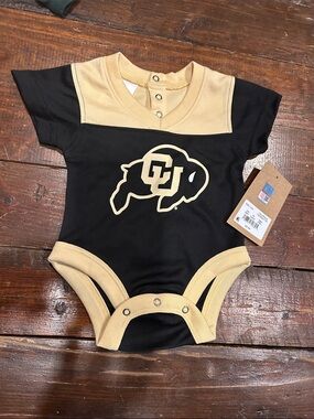 Colorado Buffaloes Infant Black & Gold One-Piece Bodysuit